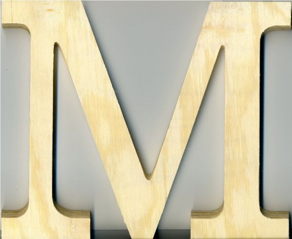 LETTER M 19cm - Обемнa дървенa буква 