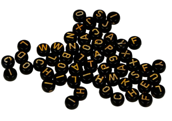 Artemio, 300 Beads Black + Gold printing - Mъниста с печат буква, Черно/злато 300 бр. 