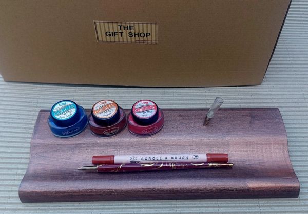 The CALLI&CO TEAK WRITING DESK - Calligraphy set 