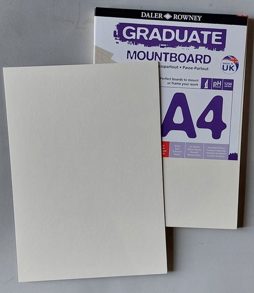 Daler-Rowney Graduate 1.25mm Thick A4 Mountboard - Ivory Colour