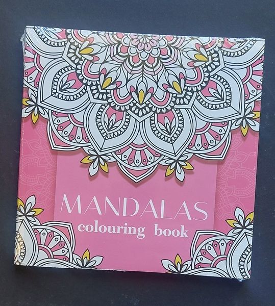 Книжка за оцветяване АНТИСТРЕС - MANADALAS  