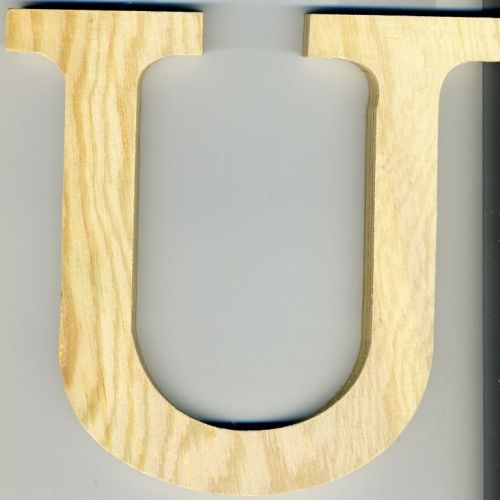 LETTER U 19cm  - Обемнa дървенa буква 