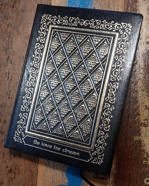 BKBD  LEATHER BOOK & SKETCH -  ТЕФТЕР твърди кожени корици  240 л / 12.5 x 17.5cm